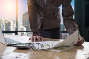 softwares de controle financeiro empresarial