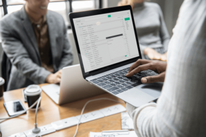 Como enviar nota fiscal eletrônica por e-mail para o cliente